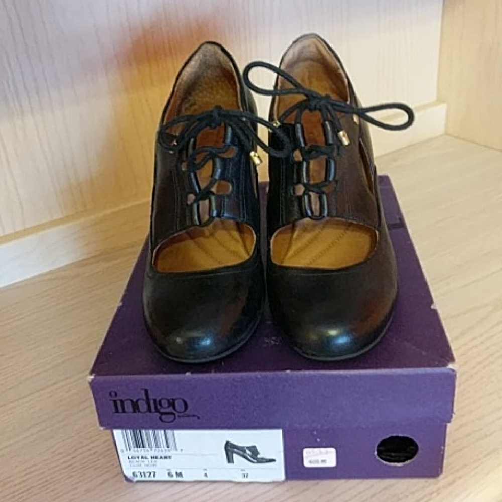 Clarks Black Lace-Up Heels